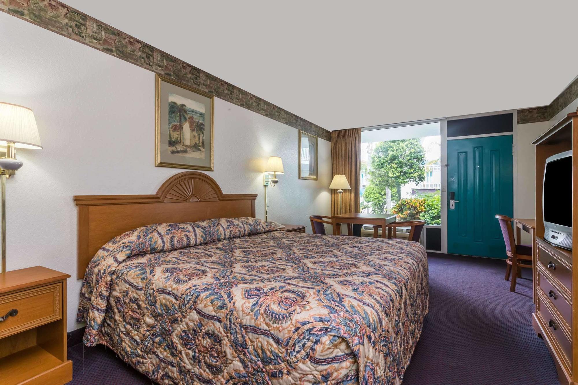 Days Inn & Suites By Wyndham Port Richey Εξωτερικό φωτογραφία
